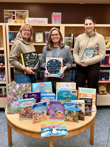 Verein unterstützt Medienbeschaffung der Stadtbibliothek Alzenau